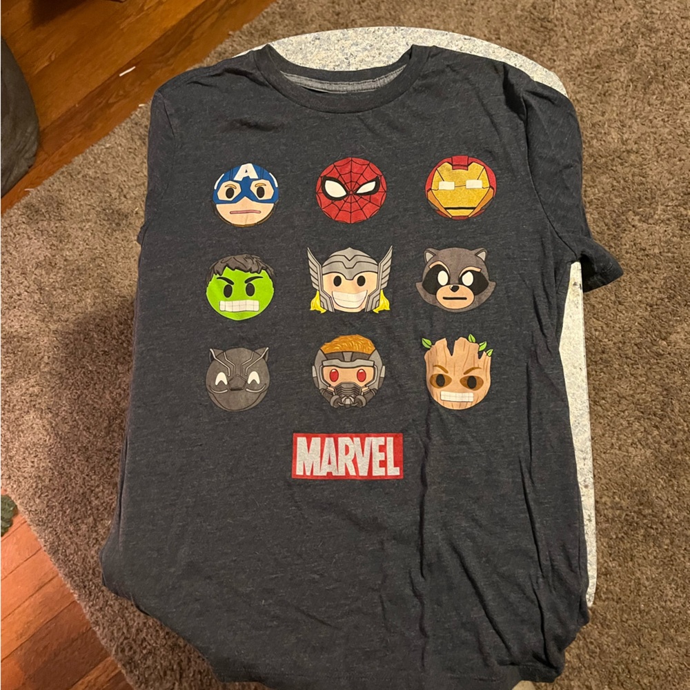 Old Navy boys large (10/12) short sleeve gray tee with characters